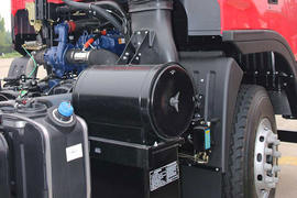 格尔发K3&nbsp;自卸车底盘                                                图片