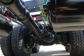 格尔发K3&nbsp;自卸车底盘                                                图片