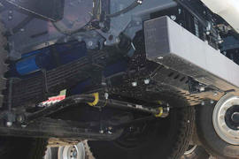 格尔发K3&nbsp;自卸车底盘                                                图片