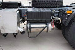 江淮 格尔发K3W重卡 轻量化版 375马力 6X4牵引车(高顶)(HFC4251P12K6E33S3V)