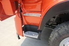 中国重汽成都商用车 W5B-H重卡 280马力 4X2 9.725米厢式载货车(法士特)(CDW5180XXYA1N5)