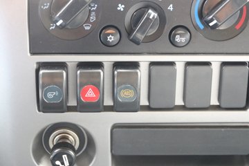 �ִ����ó� �µ�300M 129���� 4.18�׵�����ʽ�Ῠ����(CNJ5041XXYZDB33V)ͼƬ