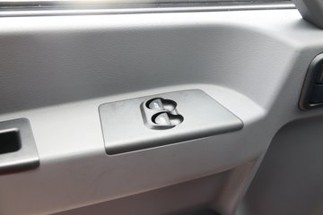 �ִ����ó� �µ�300M 129���� 4.18�׵�����ʽ�Ῠ����(CNJ5041XXYZDB33V)ͼƬ