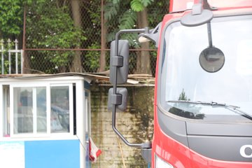 �ִ����ó� �µ�300M 129���� 4.18�׵�����ʽ�Ῠ����(CNJ5041XXYZDB33V)ͼƬ