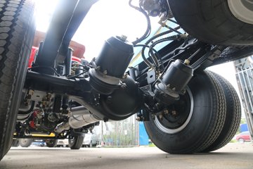 �ִ����ó� �µ�300M 129���� 4.18�׵�����ʽ�Ῠ����(CNJ5041XXYZDB33V)ͼƬ