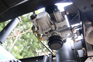 �ִ����ó� �µ�300M 129���� 4.18�׵�����ʽ�Ῠ����(CNJ5041XXYZDB33V)ͼƬ