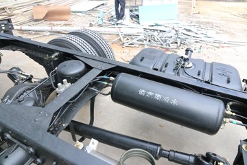 �ִ����ó� �µ�300M 129���� 4.18�׵�����ʽ�Ῠ����(CNJ5041XXYZDB33V)ͼƬ