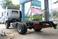 现代商用车 致道300M 116马力 单排厢式轻卡底盘(CNJ5041XXYZDB33V)