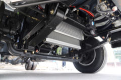 现代商用车 致道300M 116马力 单排厢式轻卡底盘(CNJ5041XXYZDB33V)