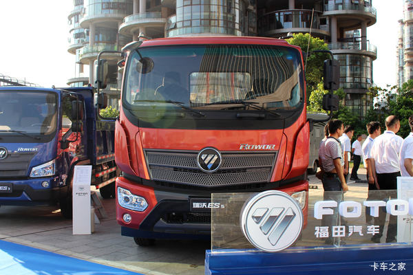 福田 瑞沃ES5 185马力 4X2 6.8米仓栅式载货车(速比4.875)(BJ5185CCY-FA)