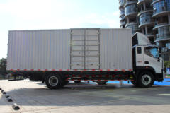 福田 瑞沃ES5 185马力 4X2 7.8米厢式载货车(BJ5185XXY-FB)