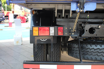 ���� ����ES3 ������ 154���� 4X2 4.2����ж��ͼƬ