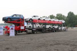 龙卡&nbsp;牵引车外观                                                图片