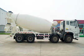 重汽豪瀚底盘&nbsp;混凝土搅拌车外观                                                图片