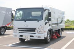 现代商用车(原四川现代)  盛图 129马力 4X2 扫路车