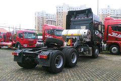 青岛解放 JH6重卡 400马力 6X4 LNG牵引车(CA4250P25K27T1E5M)