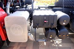 陕汽康明斯 德龙X3000 加强版 440马力 6X4牵引车(SX4250XC4)