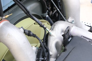 �й����� HOWO T7H�ؿ� ���а� 540���� 6X4ǣ����(ZZ4257W324HE1B)ͼƬ