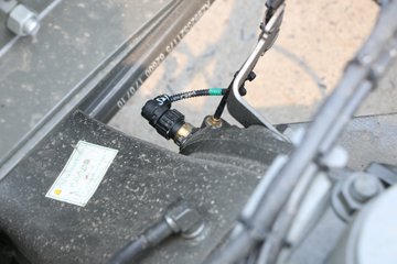 �й����� HOWO T7H�ؿ� ���а� 540���� 6X4ǣ����(ZZ4257W324HE1B)ͼƬ