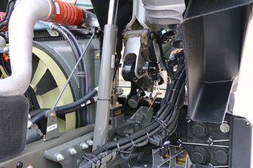 �й����� HOWO T7H�ؿ� ���а� 540���� 6X4ǣ����(ZZ4257W324HE1B)ͼƬ