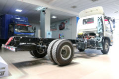 福田 欧马可3系 重载版 154马力 4.15米单排厢式轻卡底盘(BJ5049XXY-A3) 福田 欧马可3系 重载版 154马力 4.15米单排厢式轻卡底盘(BJ5049XXY-A3)