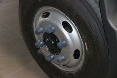 福田 欧马可S1系 超能版 150马力 4.14米单排厢式轻卡底盘(BJ5048XXY-FC)