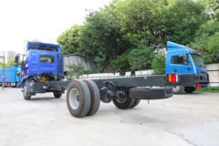 东风柳汽 乘龙L3 160马力 4X2 7.7米厢式载货车底盘(LZ5161XXYM3AB) 东风柳汽 乘龙L3 160马力 4X2 7.7米厢式载货车底盘(LZ5161XXYM3AB)