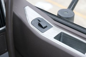 �������� ����L3 160���� 4X2 7.7����ʽ�ػ�������ͼƬ