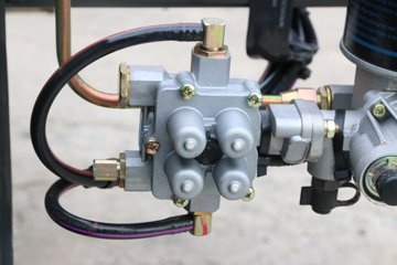 �������� ����L3 160���� 4X2 7.7����ʽ�ػ�������ͼƬ