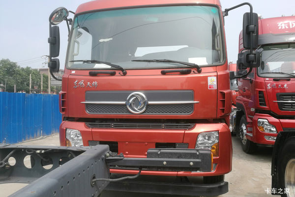 东风商用车 天锦中卡 210马力 6X2 7.7米载货车(DFH1250BXV)