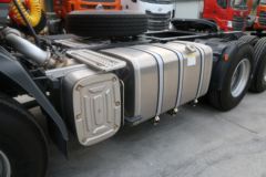 东风柳汽 乘龙H5重卡 375马力 6X4牵引车(LZ4250H5DB)