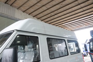 Ͼά 2017 µ V35  129 2.8Tջ ͼƬ