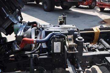 �ƿ�ŷ�� T1ϵ�� 83���� 4X2 3.7�׵�����ʽ΢������(Ϋ��)ͼƬ