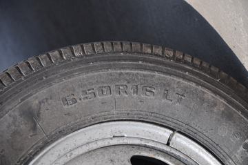 �ƿ�ŷ�� T1ϵ�� 83���� 4X2 3.7�׵�����ʽ΢������(Ϋ��)ͼƬ