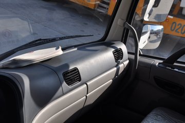 �������ó� �����ؿ� 270���� 4X2 9.6����ʽ�ػ�������ͼƬ