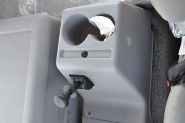 �������ó� �����ؿ� 270���� 4X2 9.6����ʽ�ػ�������ͼƬ