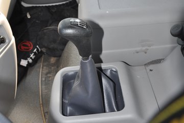 �������ó� �����ؿ� 270���� 4X2 9.6����ʽ�ػ�������ͼƬ