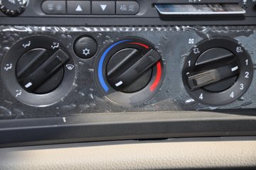 �������ó� �����ؿ� 270���� 4X2 9.6����ʽ�ػ�������ͼƬ