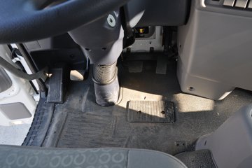 �������ó� �����ؿ� 270���� 4X2 9.6����ʽ�ػ�������ͼƬ