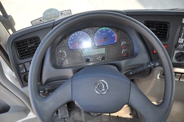 �������ó� �����ؿ� 270���� 4X2 9.6����ʽ�ػ�������ͼƬ