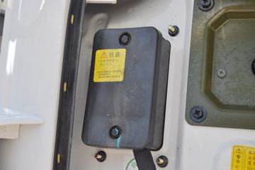 �������ó� �����ؿ� 270���� 4X2 9.6����ʽ�ػ�������ͼƬ