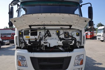 �������ó� �����ؿ� 270���� 4X2 9.6����ʽ�ػ�������ͼƬ