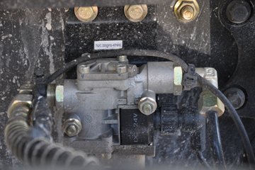 �������ó� �����ؿ� 270���� 4X2 9.6����ʽ�ػ�������ͼƬ