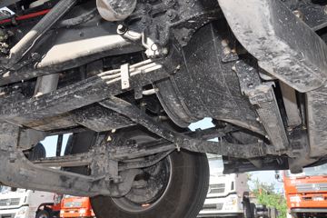 �������ó� �����ؿ� 270���� 4X2 9.6����ʽ�ػ�������ͼƬ