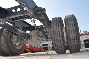 �������ó� �����ؿ� 270���� 4X2 9.6����ʽ�ػ�������ͼƬ