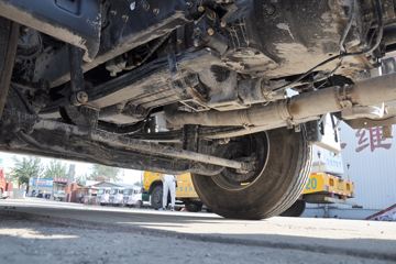 �������ó� �����ؿ� 270���� 4X2 9.6����ʽ�ػ�������ͼƬ