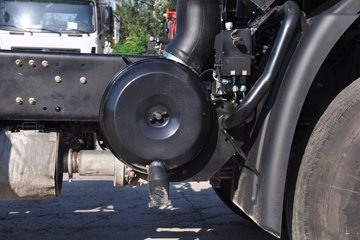 �������ó� �����ؿ� 270���� 4X2 9.6����ʽ�ػ�������ͼƬ