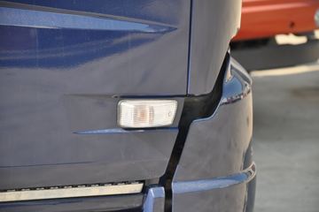 �������ó� ����п� 180���� 4X2 7.7����ʽ�ػ���(DFH5160XXYBX2JV)ͼƬ