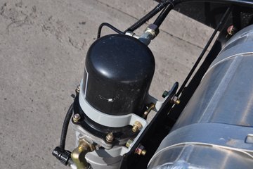 �������ó� �����ؿ� 270���� 4X2 9.6����ʽ�ػ�������ͼƬ