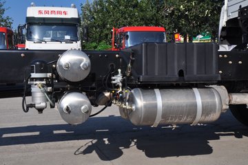 �������ó� �����ؿ� 270���� 4X2 9.6����ʽ�ػ�������ͼƬ